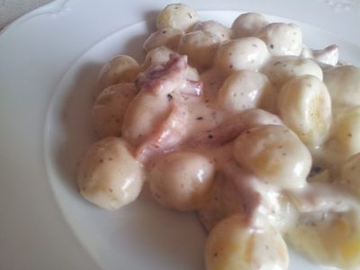 Ñoquis con bacon (6)